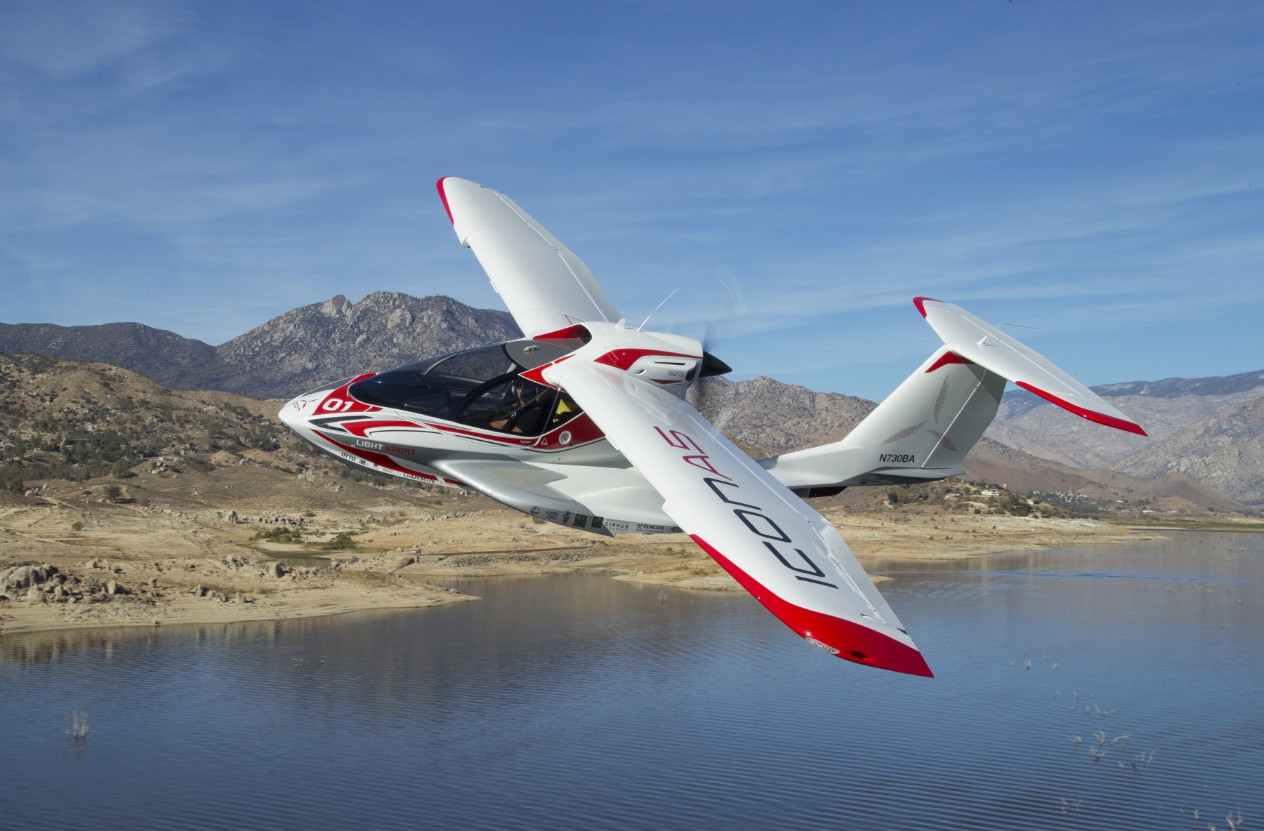 Icon-Aircraft-in-the-sky-Flying
